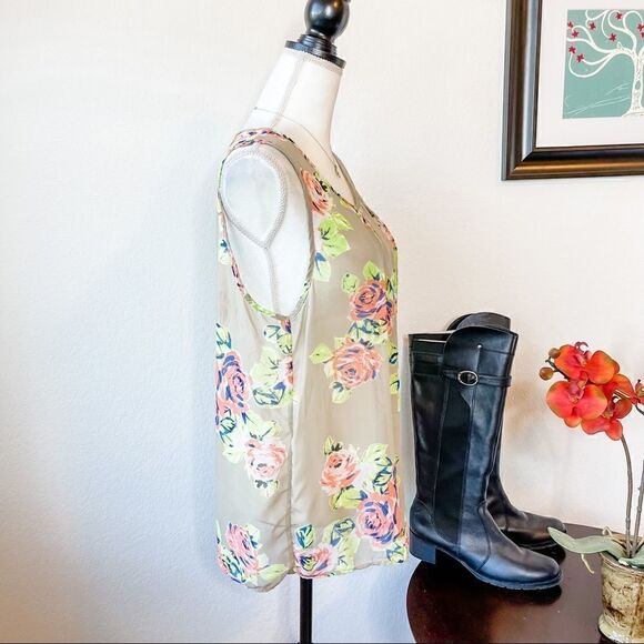 🍋 Bobbie Brooks • Semi-Sheer Sleeveless Floral Top - Picture 3 of 8